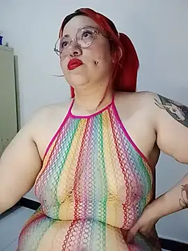 bruja sscarlata online show from May 27, 6:15 pm