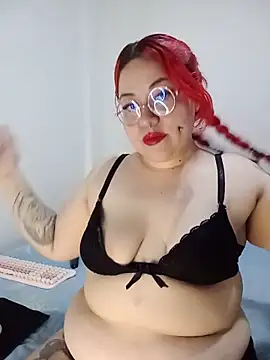 Snapshot of bruja_sscarlata chatting on May 21, 6:27 pm bruja sscarlata online show from May 21, 6:27 pm