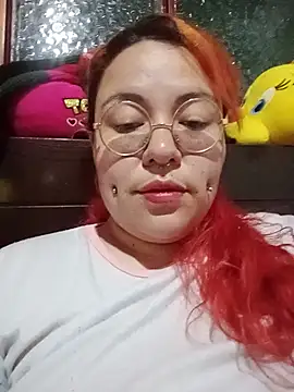 bruja sscarlata online show from June 15, 4:01 am