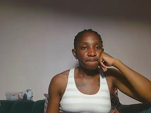 Hornycammy23 online show from June 30, 7:52 am