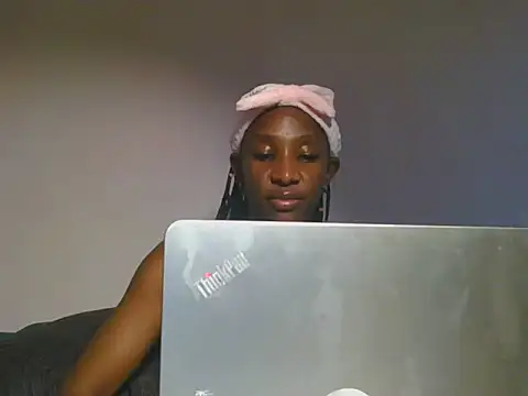 Hornycammy23 online show from June 25, 7:46 am