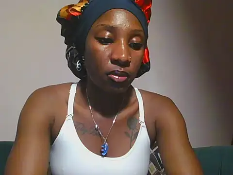 Hornycammy23 online show from June 6, 5:56 am