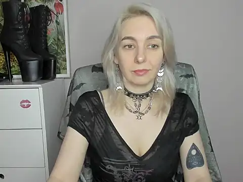 velvetanne online show from June 5, 6:51 am
