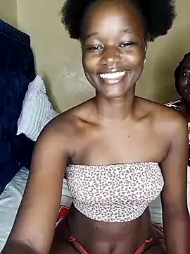Snapshot of Ebonybliss_ chatting on May 25, 6:12 am Ebonybliss online show from May 25, 6:12 am