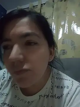 Snapshot of dhanya_moon chatting on July 12, 3:18 am dhanya moon online show from July 12, 3:18 am