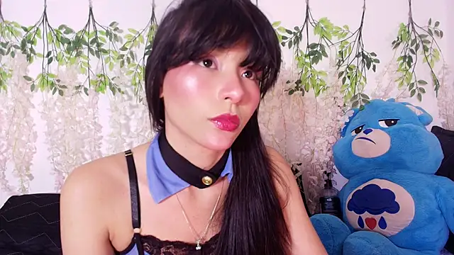 nathalya summer  online show from July 3, 11:00 pm