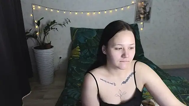 Tori cute online show from June 5, 1:21 am