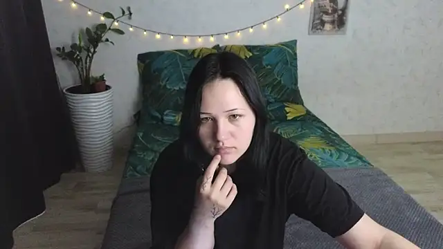 Tori cute online show from June 14, 1:24 am