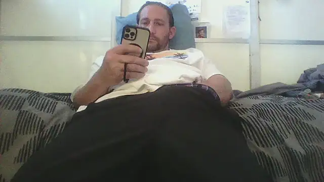 Snapshot of brazybooty92 chatting on June 30, 9:37 pm brazybooty92 online show from June 30, 9:37 pm