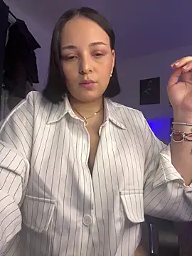LilyNovaa online show from June 2, 12:21 am