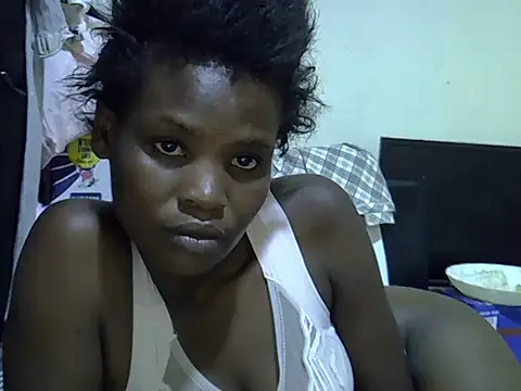 Snapshot of cute_aliyah chatting on June 6, 1:05 pm cute aliyah online show from June 6, 1:05 pm
