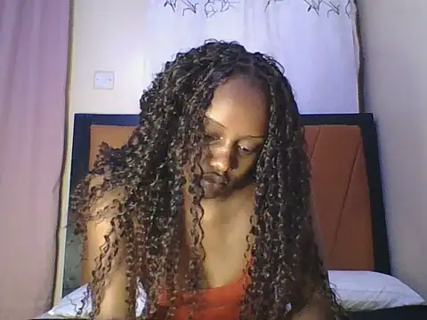 Snapshot of Ellaa_doll chatting on July 4, 4:00 pm Ellaa doll online show from July 4, 4:00 pm