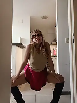 Ofeliafoxx online show from May 24, 8:09 pm