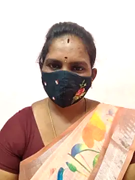 Snapshot of CuteTamizhachi chatting on June 2, 4:40 pm CuteTamizhachi online show from June 2, 4:40 pm