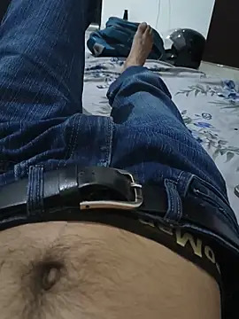 Snapshot of Play_boy9351 chatting on June 6, 5:40 pm Play boy9351 online show from June 6, 5:40 pm