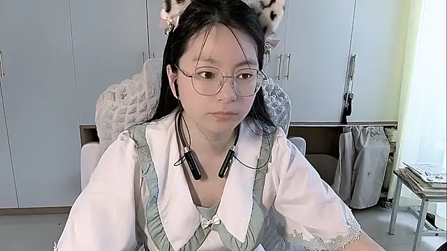 Snapshot of Erya-369 chatting on May 23, 6:56 am Erya-369 online show from May 23, 6:56 am