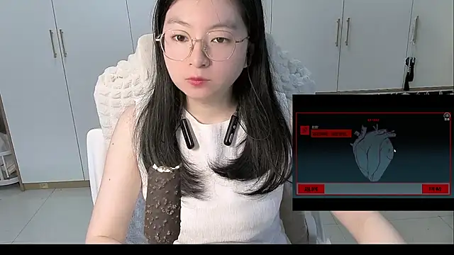 Snapshot of Erya-369 chatting on June 13, 1:20 pm Erya-369 online show from June 13, 1:20 pm