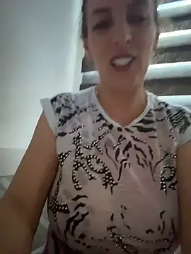 Snapshot of Hot-Milf4U chatting on June 21, 5:52 pm Hot-Milf4U online show from June 21, 5:52 pm
