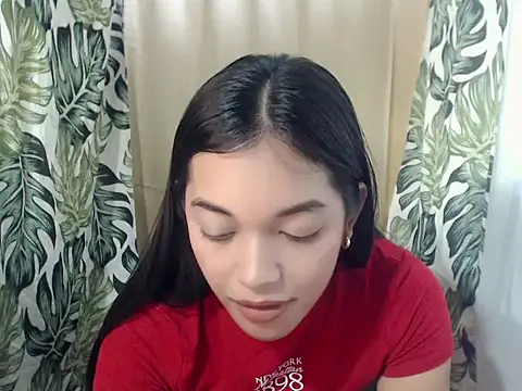 itsme gwen online show from June 3, 6:47 am