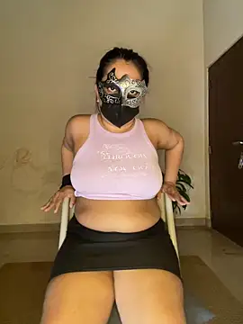 LioraWance online show from June 16, 2:22 am