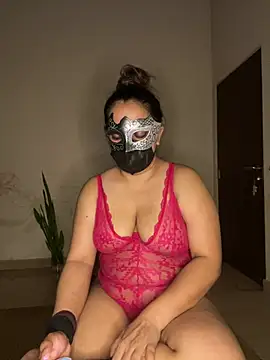 LioraWance online show from June 27, 12:22 pm
