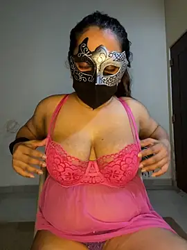 LioraWance online show from June 17, 1:32 pm