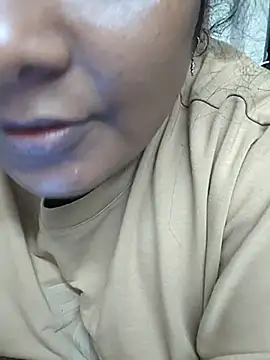 Yazhi THUG DeSi online show from May 19, 1:29 pm