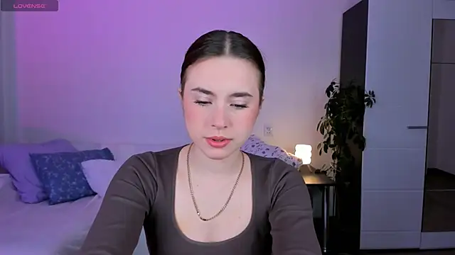 Snapshot of Lilit_Dream chatting on June 16, 3:39 am Lilit Dream online show from June 16, 3:39 am