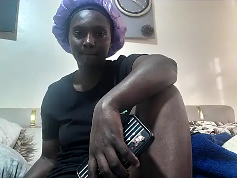 Snapshot of sexyleah25 chatting on July 4, 1:59 pm sexyleah25 online show from July 4, 1:59 pm