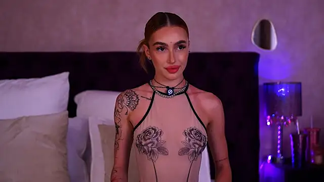 MarissaFox online show from June 22, 5:15 am