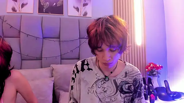 Snapshot of Mika_love_milo chatting on May 29, 3:56 am Mika love milo online show from May 29, 3:56 am