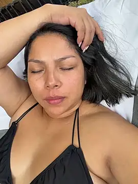 Snapshot of ISABELLA__LUNA chatting on July 10, 1:55 pm ISABELLA LUNA online show from July 10, 1:55 pm