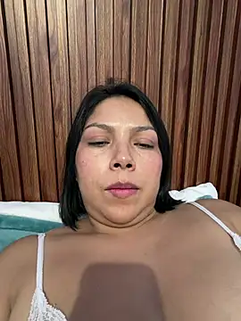 Snapshot of ISABELLA__LUNA chatting on June 30, 1:38 am ISABELLA LUNA online show from June 30, 1:38 am