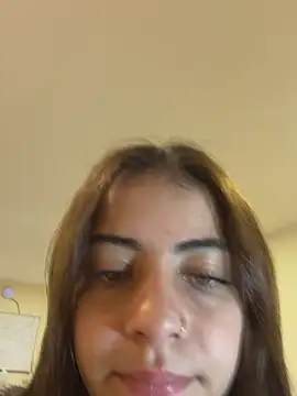 Hanna Cruz  online show from July 2, 1:39 pm