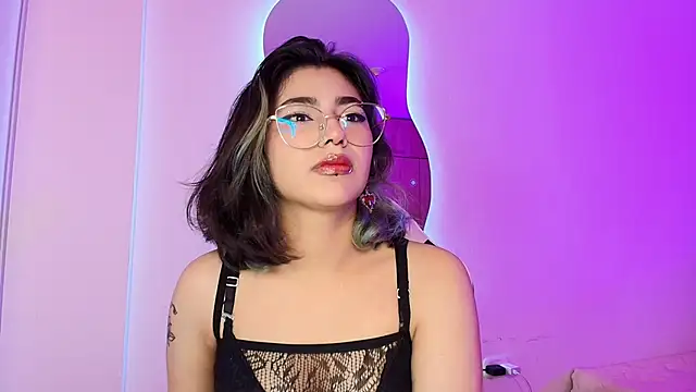 Snapshot of Alejaa_storm chatting on June 2, 12:49 pm Alejaa storm online show from June 2, 12:49 pm
