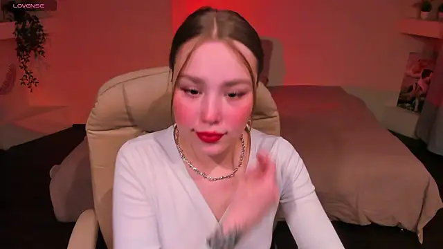 Muse228 online show from May 26, 6:28 pm
