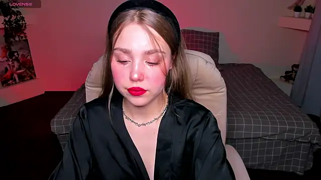 Muse228 online show from May 19, 8:38 pm