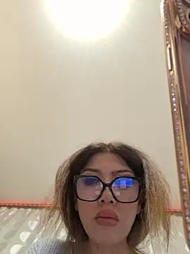 JessicaNichols  online show from June 14, 12:06 pm
