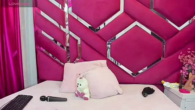 Emmy Sweet 69 online show from June 27, 1:28 pm