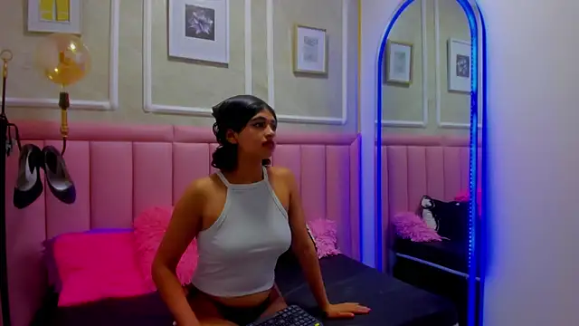 velvet girll online show from June 9, 4:13 am