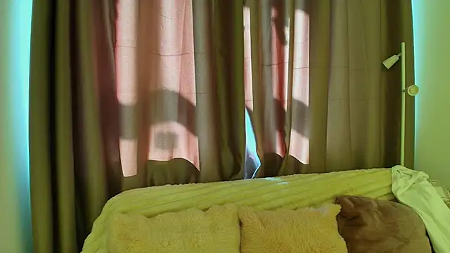 silver grl online show from June 2, 1:38 am