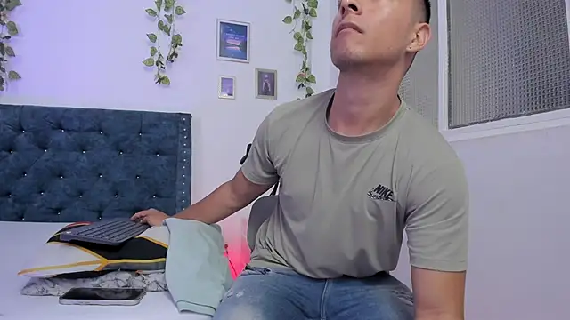 scarlett 777 dante online show from July 1, 2:28 pm