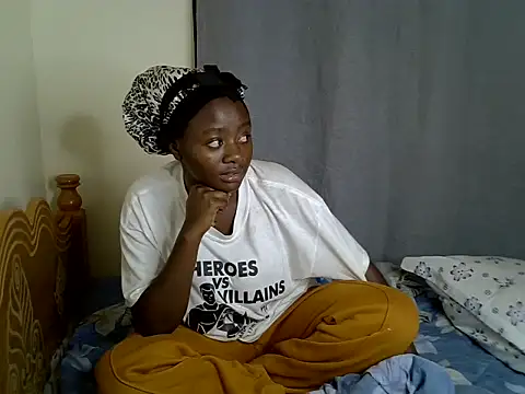 Snapshot of SexxyRoxy chatting on May 29, 7:31 pm SexxyRoxy online show from May 29, 7:31 pm