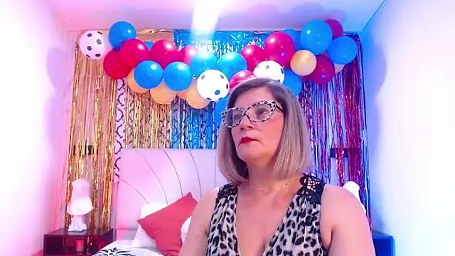 Samantha Brm online show from June 25, 4:45 pm