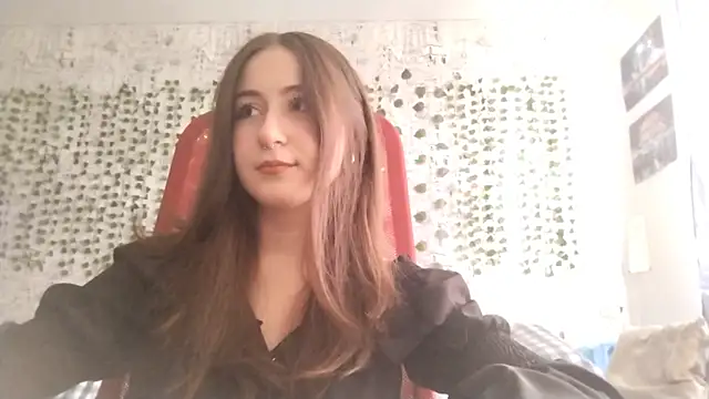 Pollykiss online show from June 19, 9:59 am