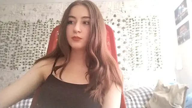 Pollykiss online show from June 16, 10:15 am