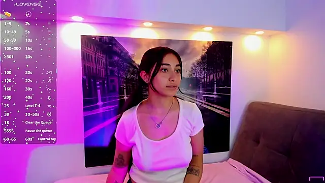 Nina-Mars online show from May 22, 4:27 pm
