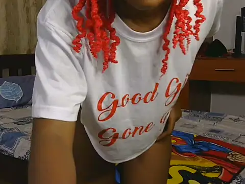 Snapshot of -HotMess chatting on June 8, 3:23 pm -HotMess online show from June 8, 3:23 pm