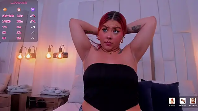 Snapshot of miia_blumm chatting on June 29, 5:01 pm miia blumm online show from June 29, 5:01 pm