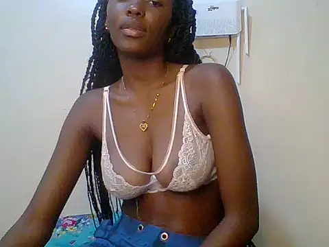 Shania loveer online show from June 3, 8:02 pm